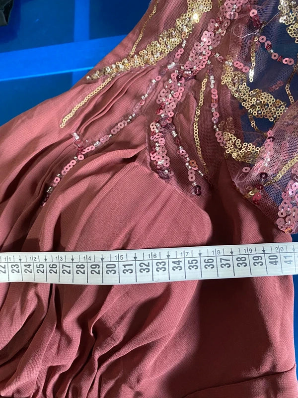 Abito elegante monospalla con paillettes