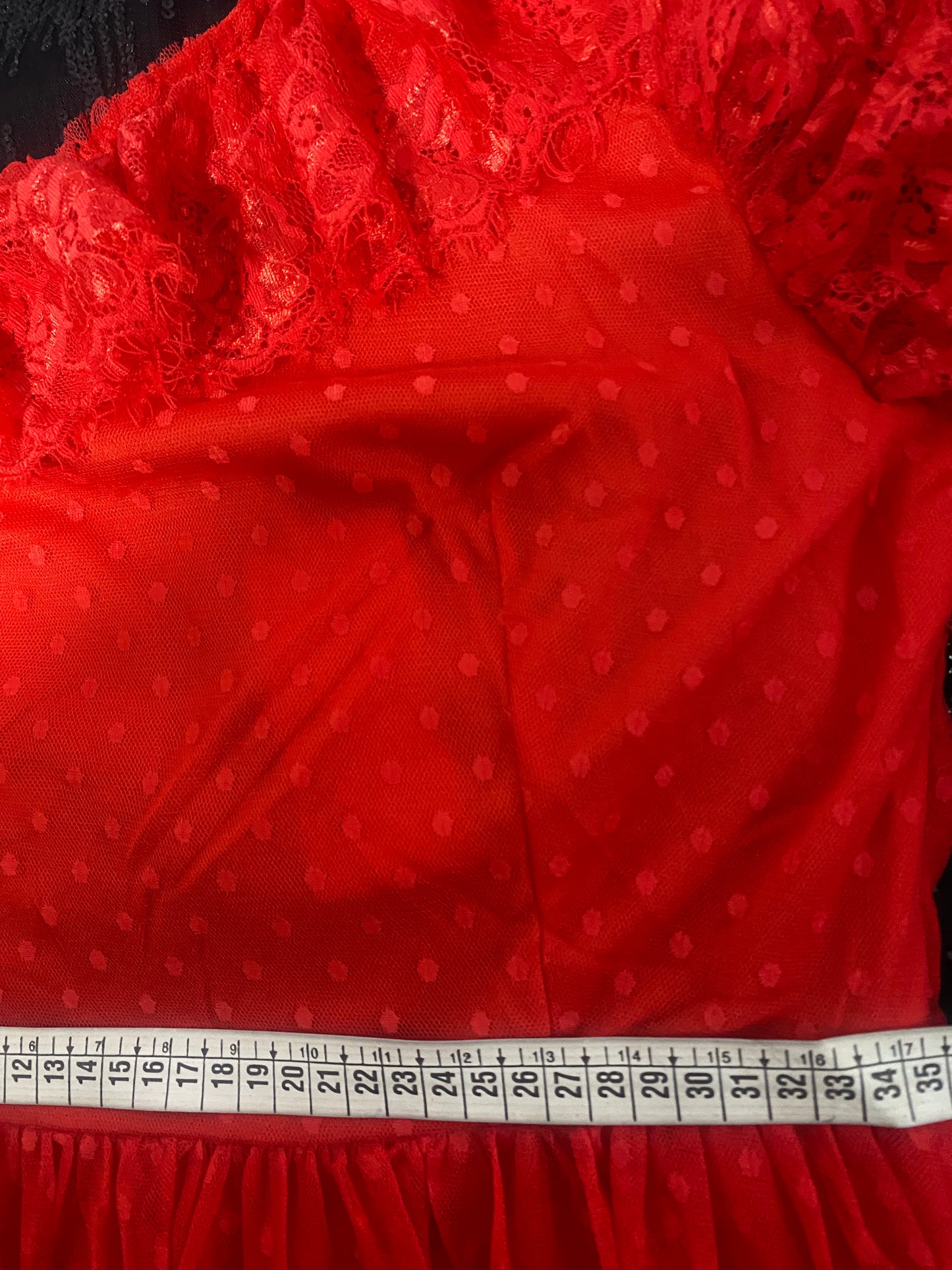 Abito Rosso In Tulle Con Pois Maniche In Pizzo Misure In Foto