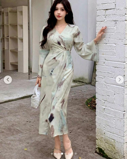 Abito Midi Longuette Con Scollo V Maniche Lunghe A Campana Misure Nelle Foto