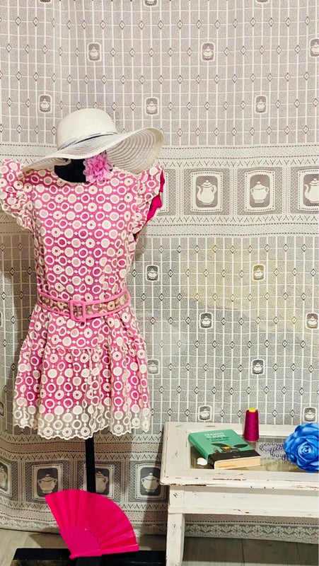 Vestito Particolare Misure Nelle Foto