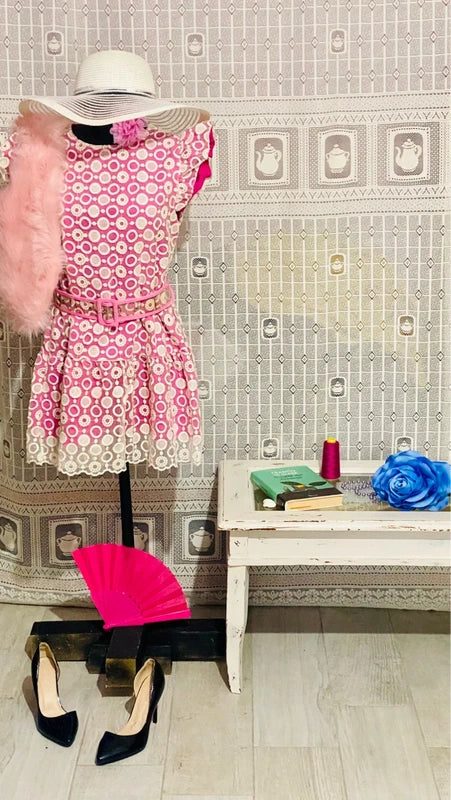 Vestito Particolare Misure Nelle Foto