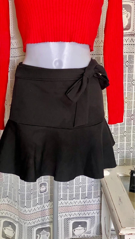 Crop Top Monki Con Gonna Shorts A Pantaloncino Misure Nelle Foto