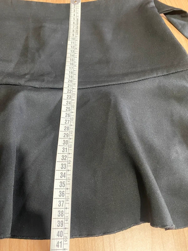 Crop Top Monki Con Gonna Shorts A Pantaloncino Misure Nelle Foto