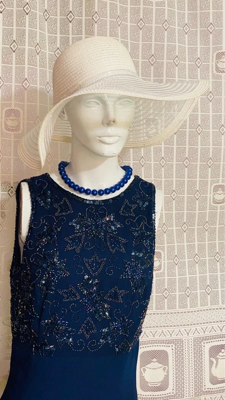 Abito Elegante Con Perline Strass Lavorate A Mano Misure Nelle Foto