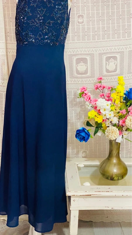 Abito Elegante Con Perline Strass Lavorate A Mano Misure Nelle Foto