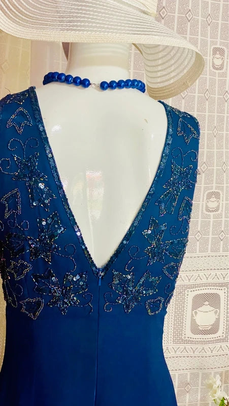 Abito Elegante Con Perline Strass Lavorate A Mano Misure Nelle Foto
