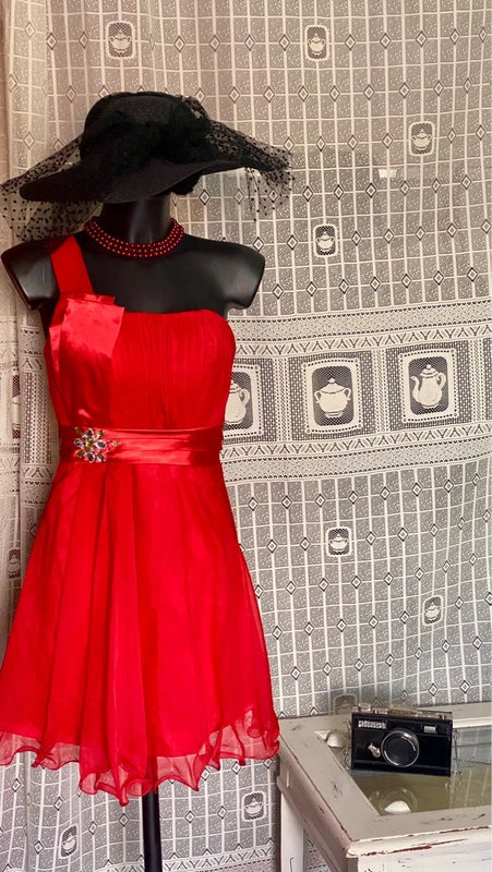 Abito Elegante In Tulle Sartoriale Misure Nelle Foto