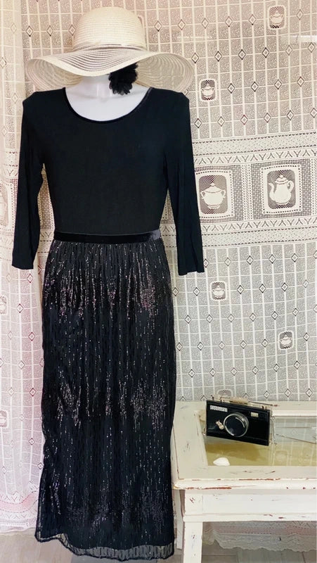 Abito Longuette Intimissimi Interamente di Paillettes e Pizzo