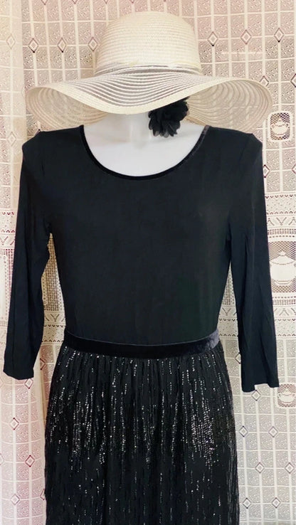 Abito Longuette Intimissimi Interamente di Paillettes e Pizzo