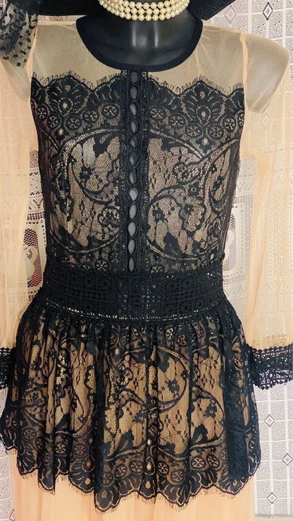 Abito Lungo Vintage Gothic  in Tulle e Pizzo