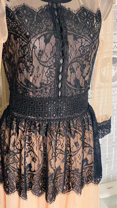 Abito Lungo Vintage Gothic  in Tulle e Pizzo