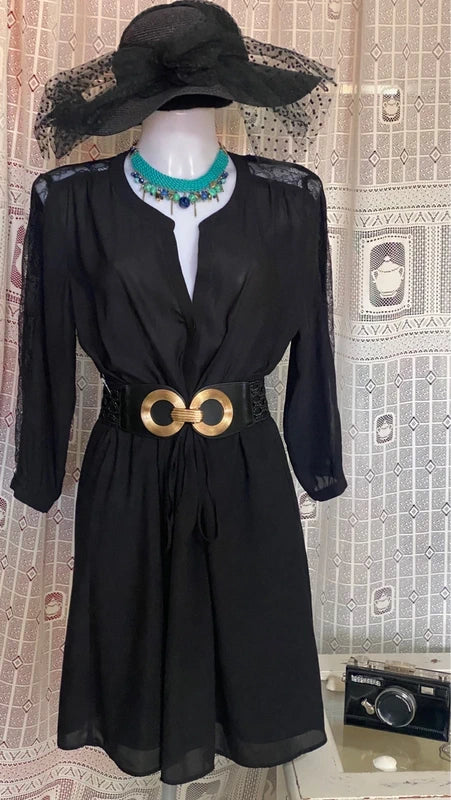 H&amp;M lace longuette dress