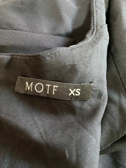 Sheath dress with voile and white edges