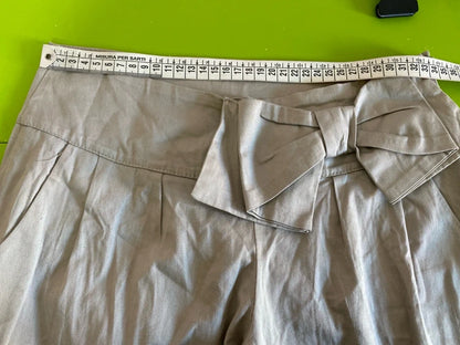 Lace top and trousers with bow