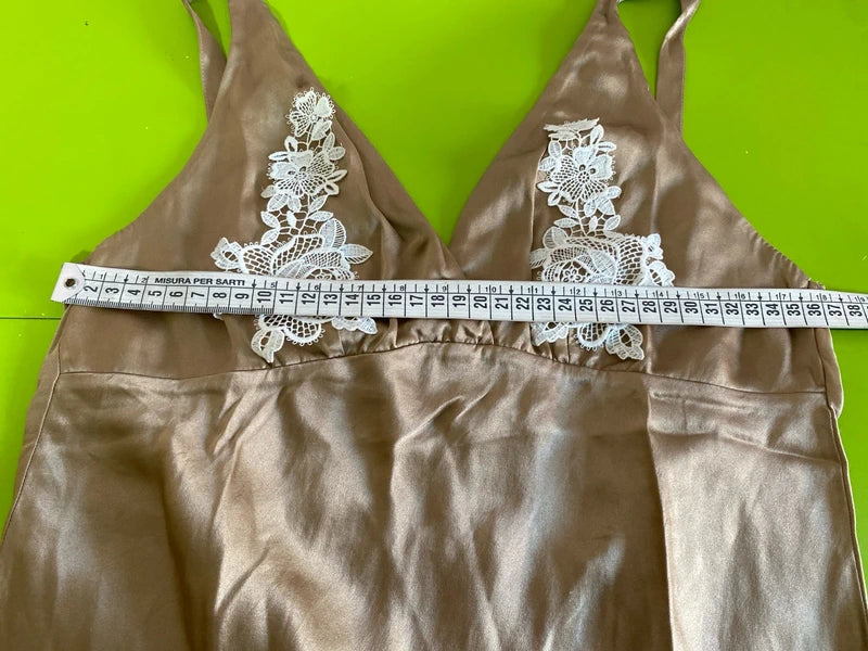 Lace top and trousers with bow