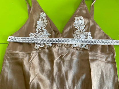 Lace top and trousers with bow