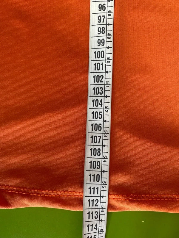 misure Abito lungo retrò donna morani displayed on mannequin with orange color and floral accessories.