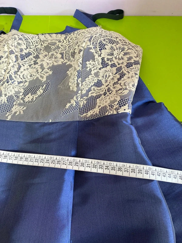 Elegant dress with lace bolero