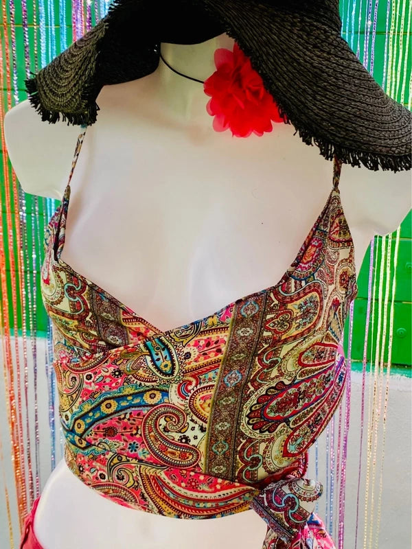 Top ad incrocio e Minigonna in Denim