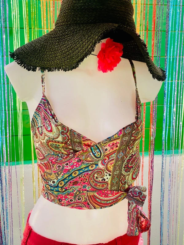 Top ad incrocio e Minigonna in Denim