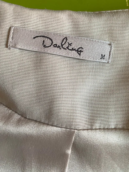 Abito Vintage con Spilla