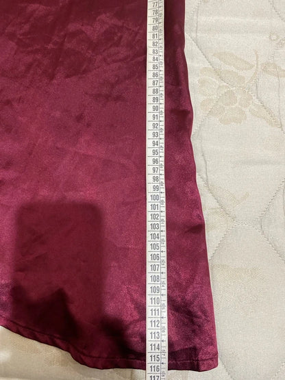 Set with asymmetric skirt and silk top