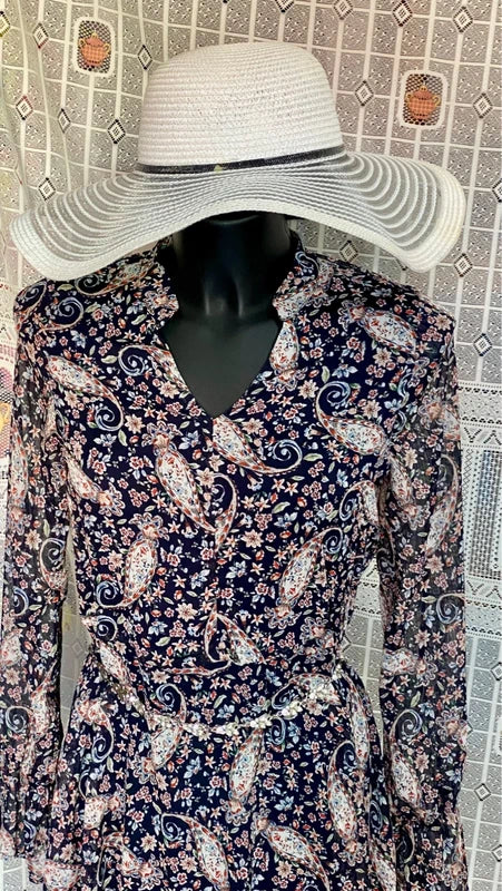 Pitty sheer sleeve longuette dress