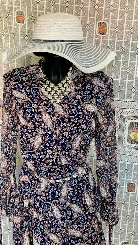 Pitty sheer sleeve longuette dress