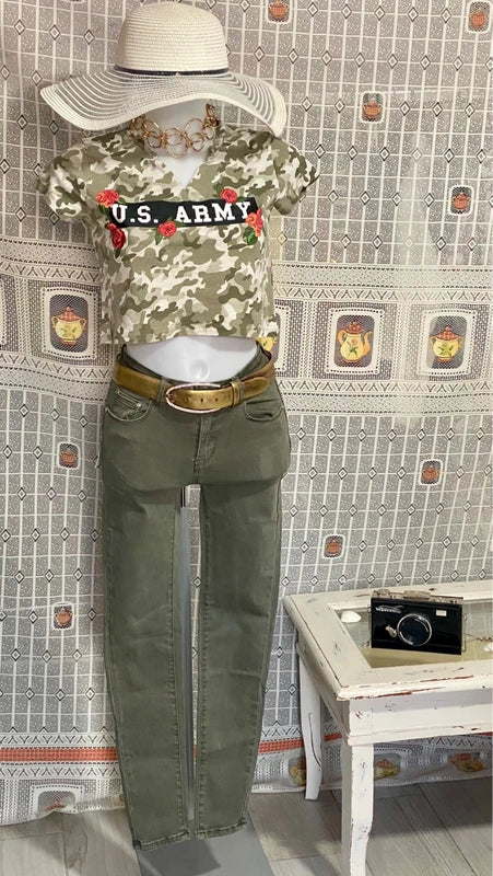 Jeans Push-Up modellante e Top