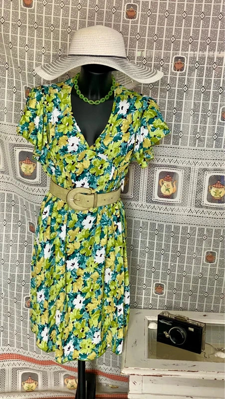 Green floral longuette dress