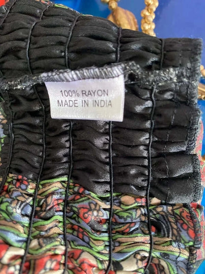 Boho outfit with puff sleeves