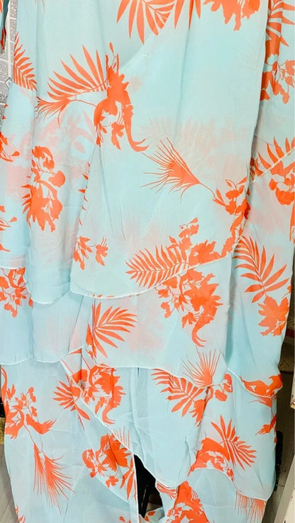 Long dress with asymmetric voiles