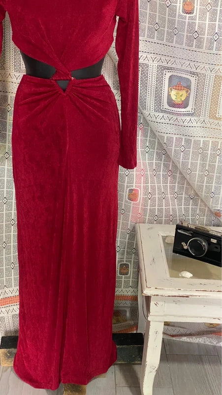 Stefy long burgundy dress