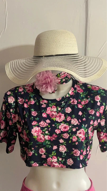 Completo con Crop Top con Manicotti & Gonna Flower