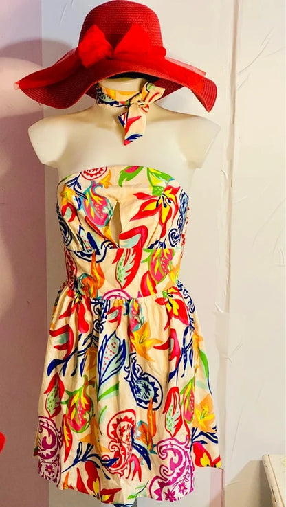 Bandeau or strapless dress with sweetheart neckline