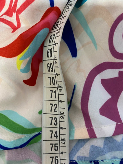 Bandeau or strapless dress with sweetheart neckline