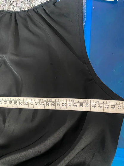 Top con Paillettes e Gonna Midi Silver