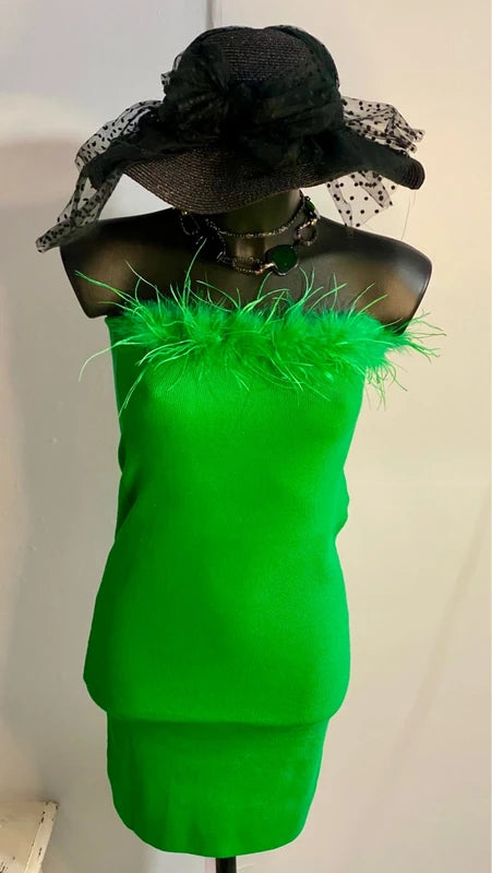 Bellissimo Tubino in Lanetta in Viscosa Elastico con Piume