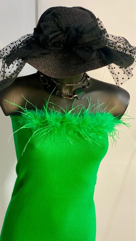 Bellissimo Tubino in Lanetta in Viscosa Elastico con Piume