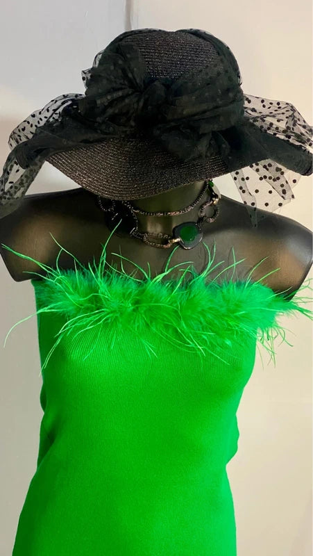 Bellissimo Tubino in Lanetta in Viscosa Elastico con Piume