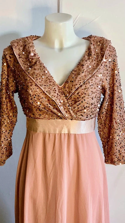 Abito Elegante Con Paillettes & Chiffon Misure nelle Foto