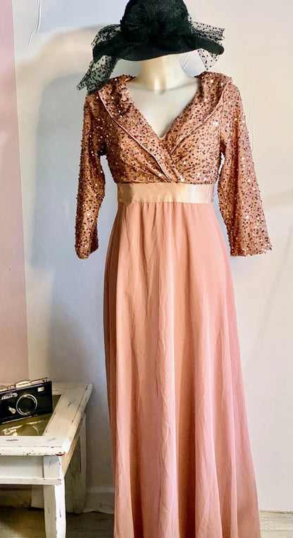 Abito Elegante Con Paillettes & Chiffon Misure nelle Foto