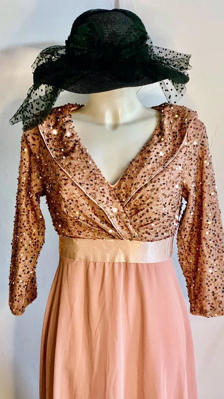 Abito Elegante Con Paillettes & Chiffon Misure nelle Foto