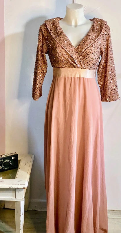 Abito Elegante Con Paillettes & Chiffon Misure nelle Foto