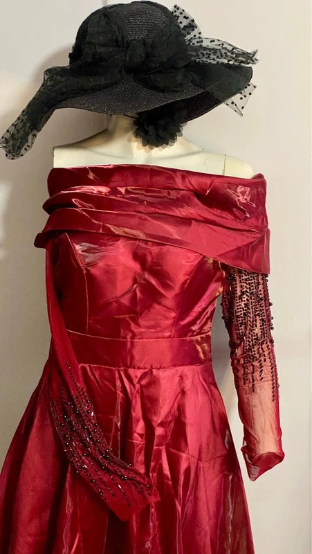 Abito Lungo Da Sera Bordeaux In Taffetà Con Scollo A Barca Misure Nelle Foto