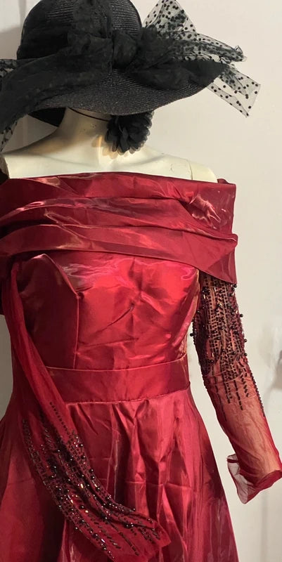 Abito Lungo Da Sera Bordeaux In Taffetà Con Scollo A Barca Misure Nelle Foto