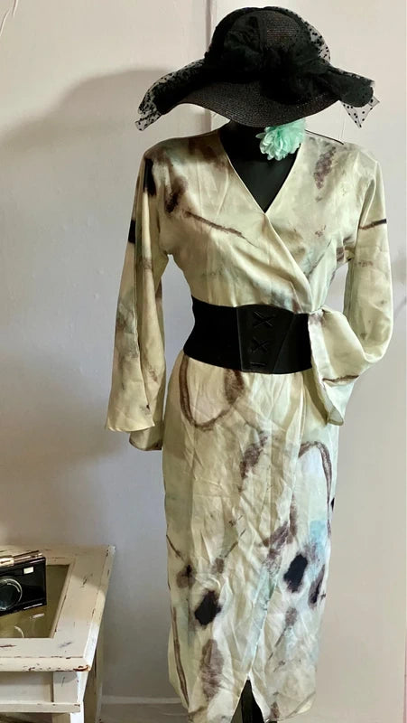 Abito Midi Longuette Con Scollo V Maniche Lunghe A Campana Misure Nelle Foto