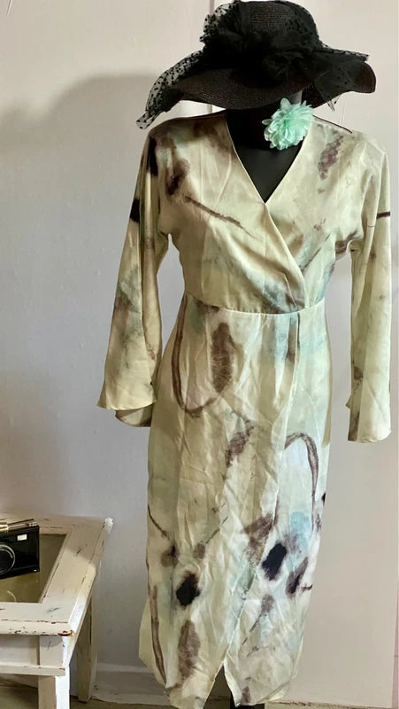 Abito Midi Longuette Con Scollo V Maniche Lunghe A Campana Misure Nelle Foto