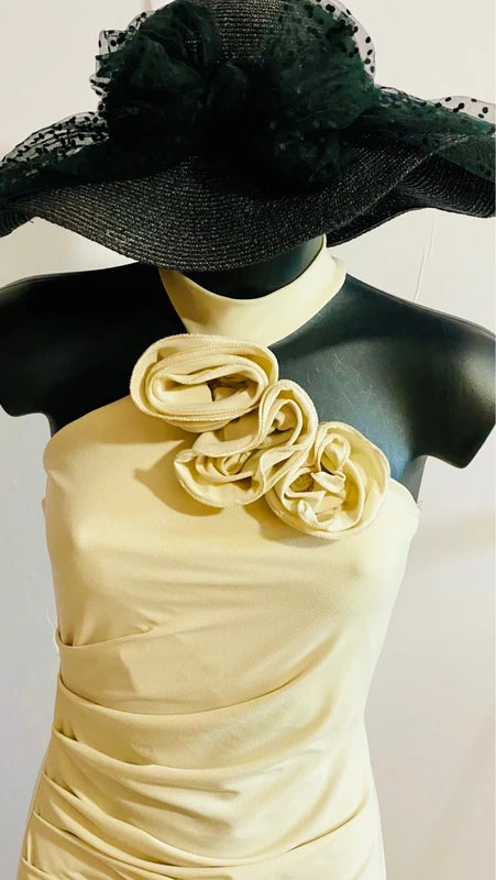 Abito Lungo Elegante Drappeggiato Scollo All’Americana Stola Sul Retro