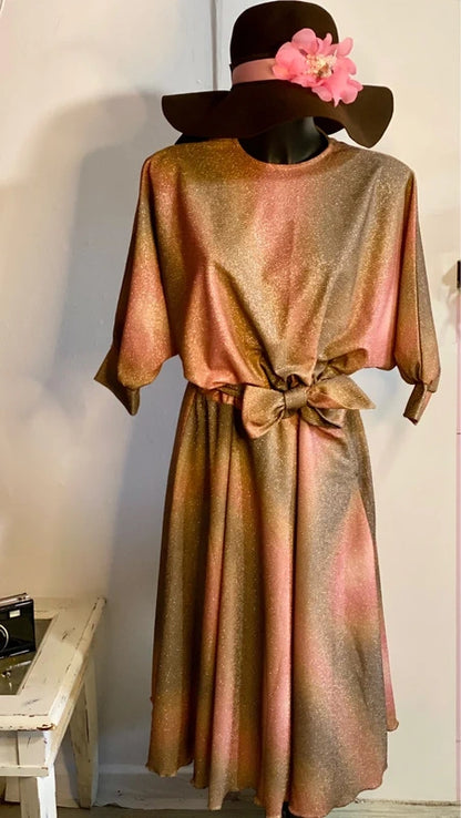 Abito Curvy Glitterato Con Fusciacca Misure Nelle Foto